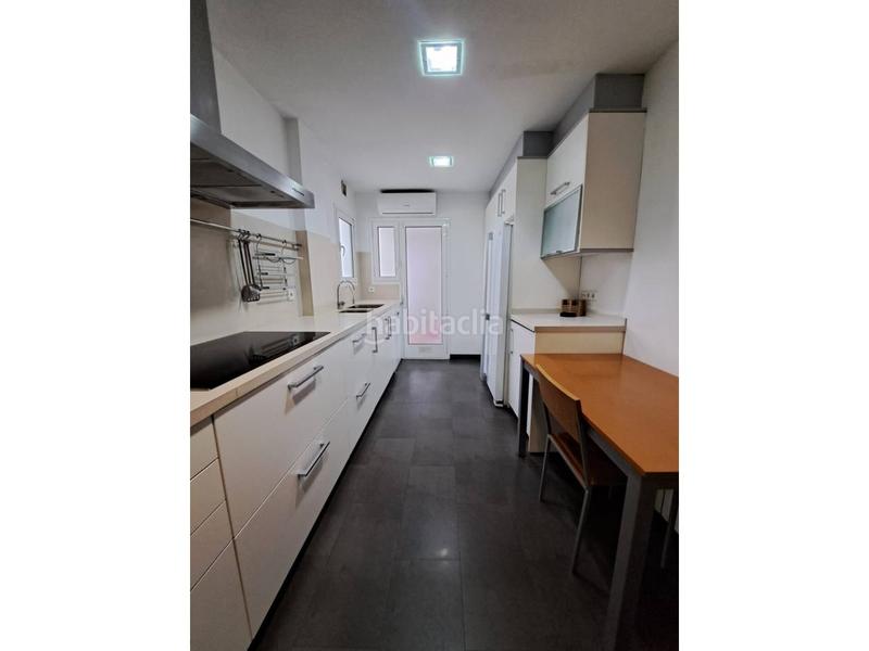 Foto 40a34ba6-16ea-441b-b305-34405203d4b0. Miete etagenwohnung mit heizung parking in Centre Sabadell