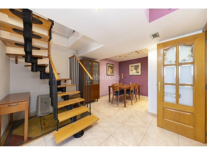 Foto 200e9584-59cd-4efc-a467-a3c716c6f3f1. Penthouse with heating parking in Centre Sabadell