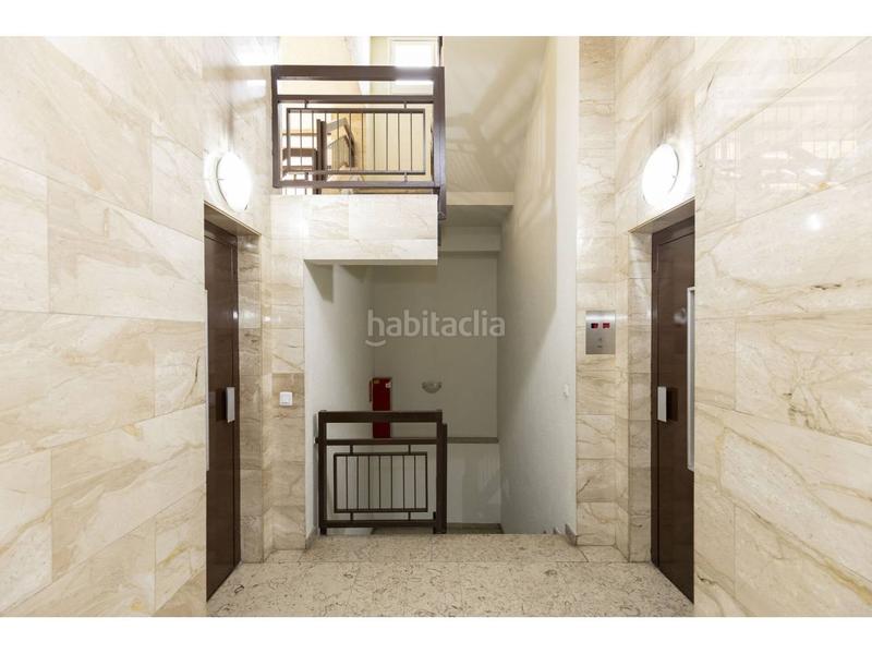 Foto 323f8ccd-8bc0-4d95-ace8-61b08d85c788. Penthouse with heating parking in Centre Sabadell