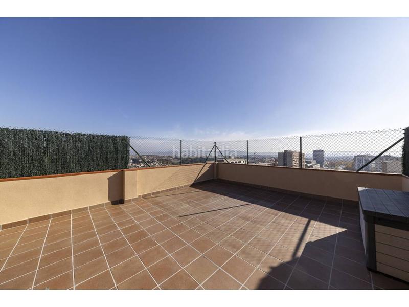 Foto 358ba8da-e747-412e-a7d5-825252a9b4ac. Penthouse with heating parking in Centre Sabadell