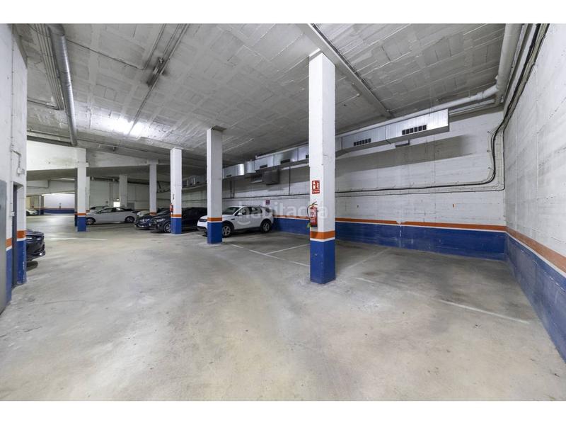 Foto 7df441d8-8d2d-4ef7-af88-b19e0fd8dddb. Penthouse with heating parking in Centre Sabadell