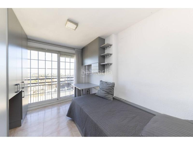 Foto d2f92f4a-c3b8-4d6c-807d-3bbaf4c8406a. Penthouse with heating parking in Centre Sabadell