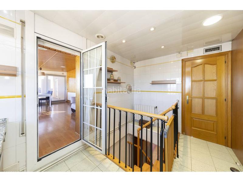 Foto e0a0b284-d76a-45f2-b977-0f1b9b671dd0. Penthouse with heating parking in Centre Sabadell