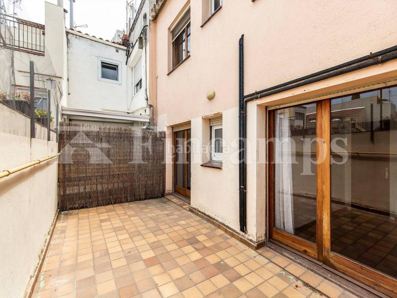 Foto 3a085e8b-61e6-4f86-890e-a53c52f2aa98. Maison avec parking dans Centre Sabadell