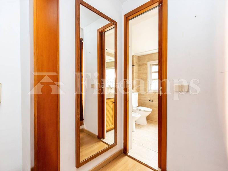 Foto 3f13c4a5-47ca-4247-9d34-773bd74a49af. Maison avec parking dans Centre Sabadell