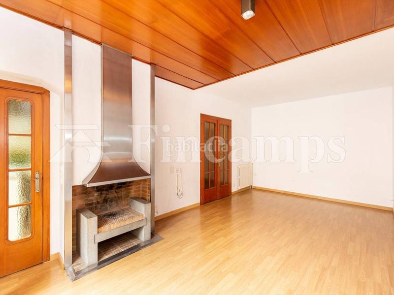 Foto 4680608a-040d-4737-bea0-634c91b8d551. Maison avec parking dans Centre Sabadell