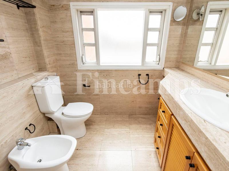 Foto 826479b5-bb10-44ba-bc49-da9118f94a00. Maison avec parking dans Centre Sabadell