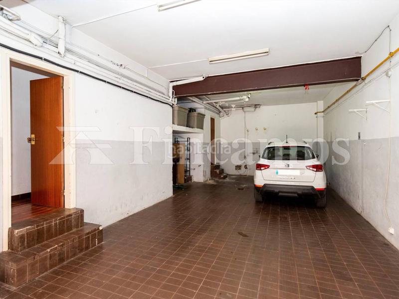 Foto decb2e51-cff0-4e87-b89d-48880dc32067. Maison avec parking dans Centre Sabadell