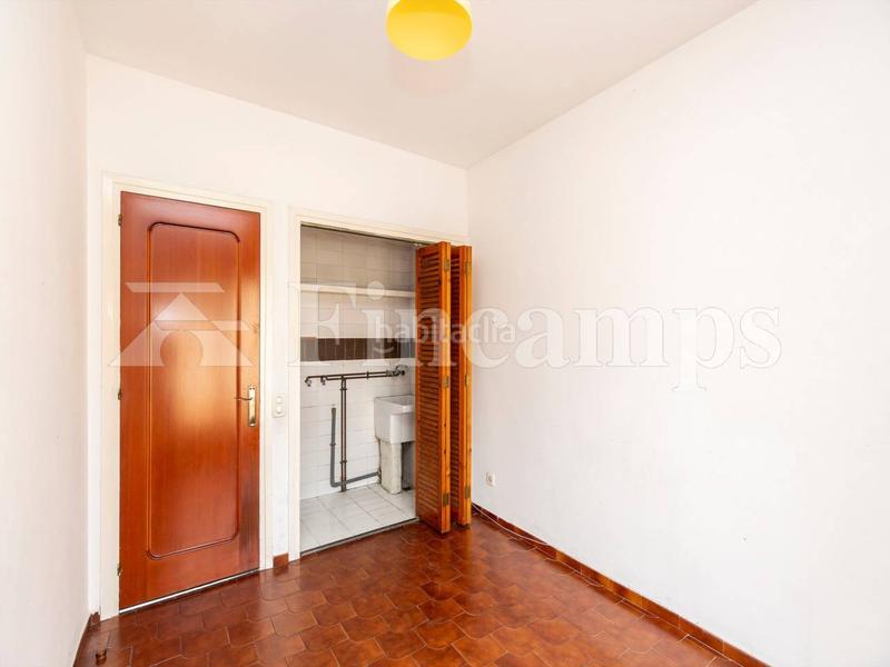 Foto e772d734-49dd-426b-8932-767e31aaeb12. Maison avec parking dans Centre Sabadell