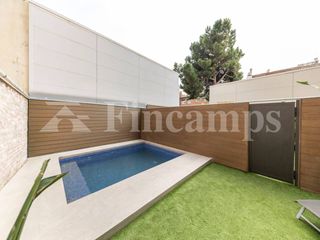 Casa adossada a Calle güell i ferrer 7. Nova casa exclusiva de disseny amb tecnologia davantguarda a sab