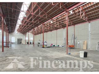 Miete Fabrikhalle in Calle can quadres 41. Nave industrial en alquiler en centre