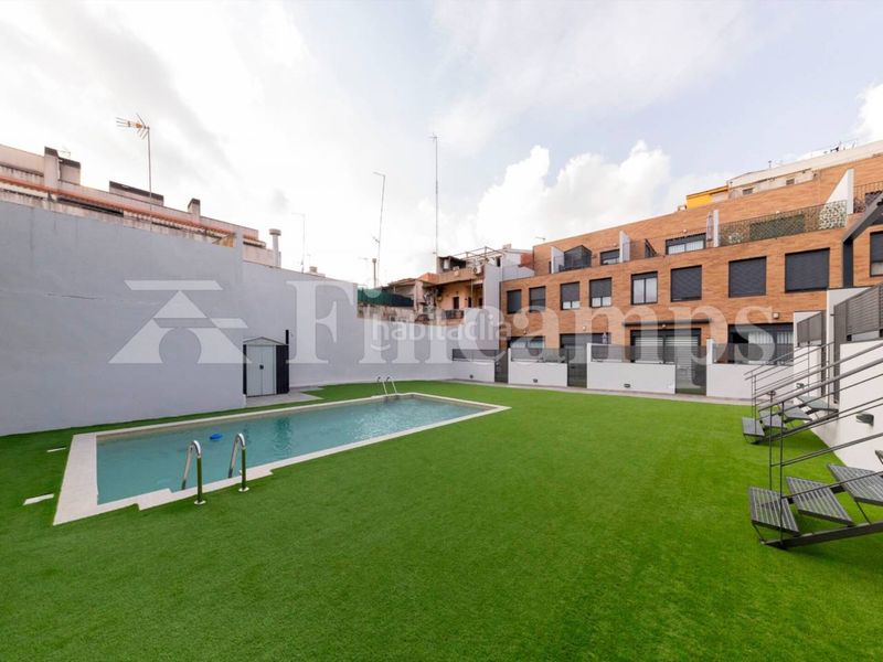 Foto 055c9727-38a9-4c5f-ac2f-a16517abcc76. Casa amb calefacció aparcament piscina a Creu de Barberà Sabadell