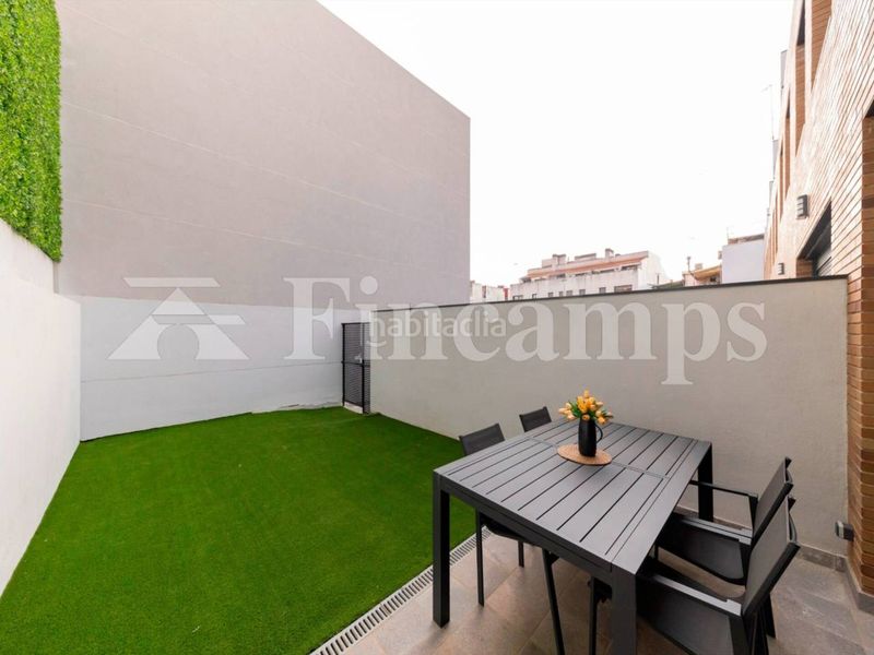 Foto 284d5783-17a2-48eb-b6ef-094e5dd8b794. Casa amb calefacció aparcament piscina a Creu de Barberà Sabadell