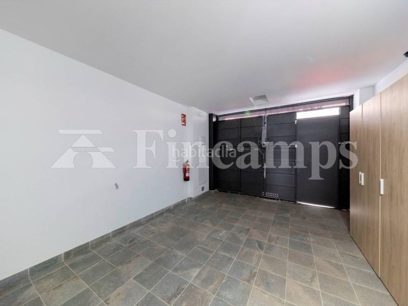 Foto 606d9592-e35d-4ac9-9462-8ca9b86b5632. Casa amb calefacció aparcament piscina a Creu de Barberà Sabadell
