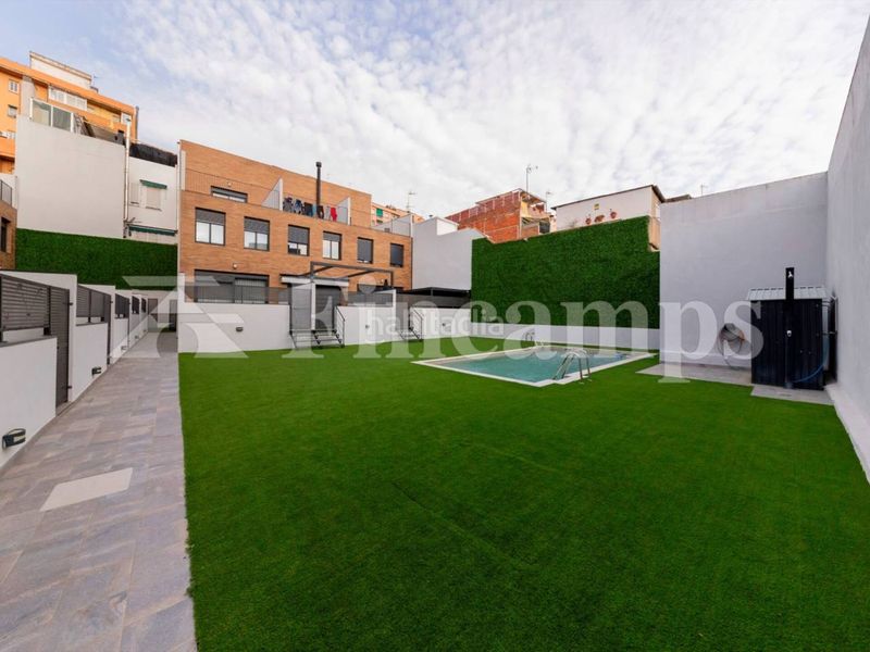 Foto 7f83c79b-553e-4370-86a4-8007ce9557b1. Casa amb calefacció aparcament piscina a Creu de Barberà Sabadell