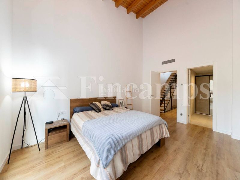 Foto bd5b76af-fd6e-4db6-8ad3-834aca8a289b. Casa amb calefacció aparcament piscina a Creu de Barberà Sabadell