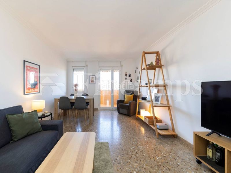 Foto 25b2b437-61ba-41ff-be05-671e76ce95ba. Pis a calle ovidi 13 a Can Rull Sabadell