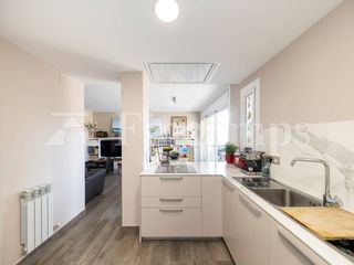Appartement  Calle escola pia. Piso en edificio emblemático en pleno centro de sabadell con par