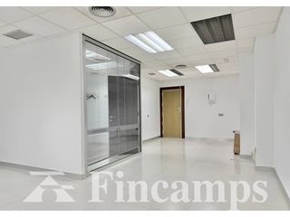 Miete Büro in Calle sant antoni maria claret 1. Oficina en el centro de sabadell