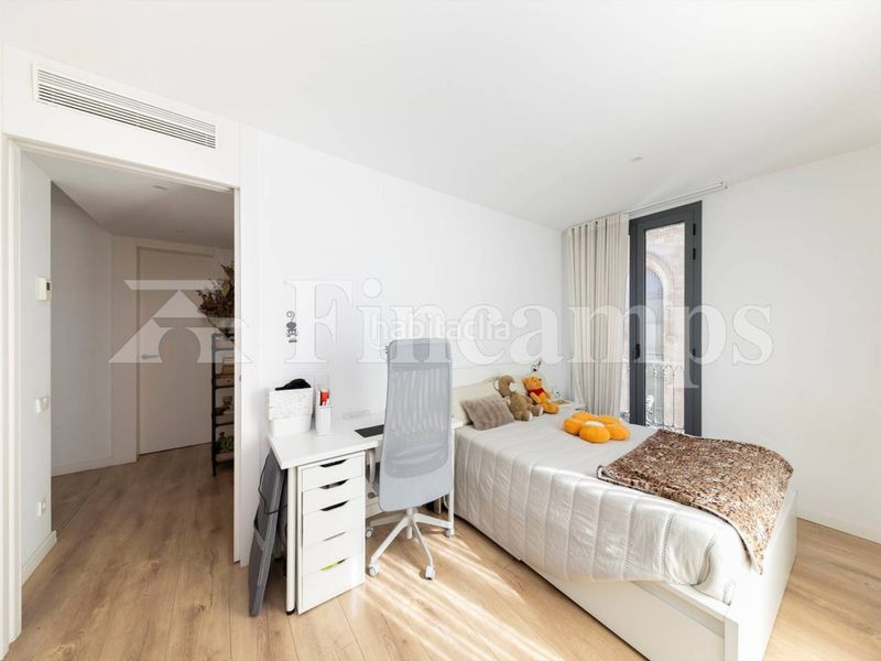 Foto 4b2d08e7-89c9-4024-b65a-8d3360089f44. Dúplex a calle san quirze 2 a Centre Sabadell