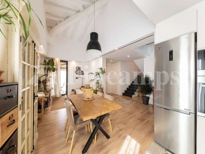 Foto 644f353b-2ed6-4190-a81d-e885e54af0cb. Dúplex a calle san quirze 2 a Centre Sabadell