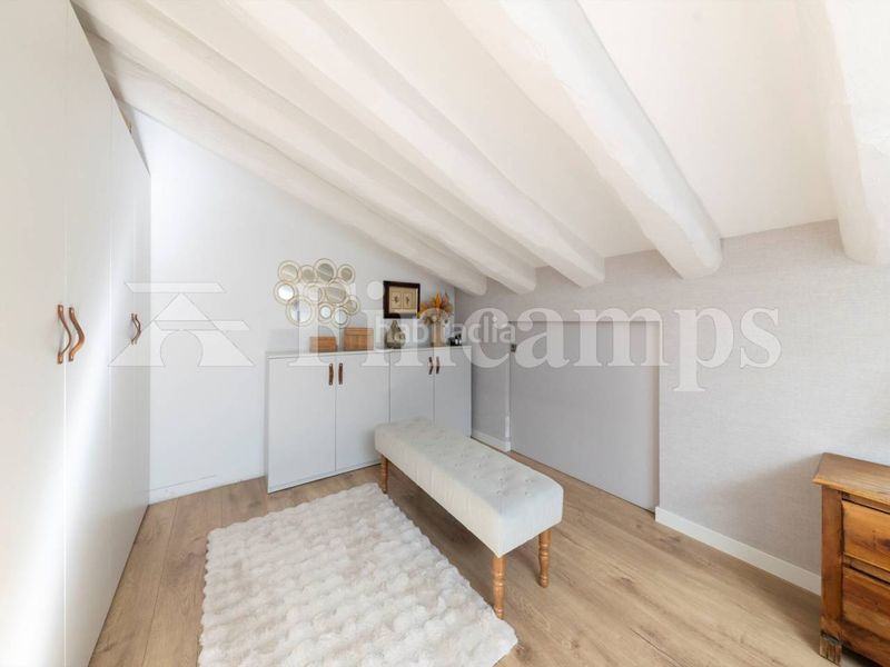 Foto 69b4f223-5c50-4425-b37b-8f595a87c620. Dúplex a calle san quirze 2 a Centre Sabadell