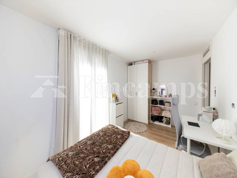 Foto 9b7299ca-8139-4eeb-8bf9-be547158fb15. Dúplex a calle san quirze 2 a Centre Sabadell