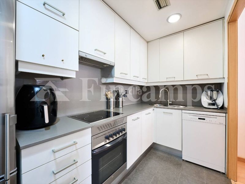 Foto 7998e470-1747-4118-a5a6-ed084cbbf3ee. Pis amb aparcament piscina a Centre Sabadell