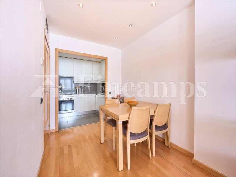 Foto f8d2c6d1-675f-4944-9d52-8d2424f50eb1. Pis amb aparcament piscina a Centre Sabadell