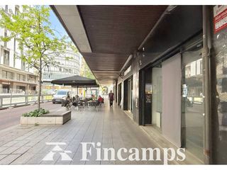 Lloguer Local Comercial a Paseo manresa 24. Local en passeig manresa de sabadell