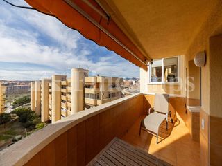 Pis a Calle ovidi 13. Preciós àtic amb vistes espectaculars