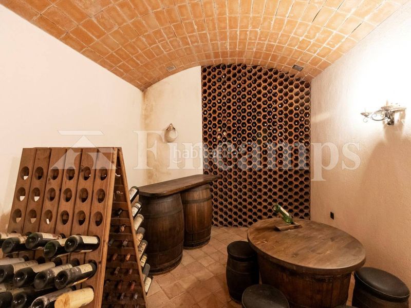 Foto 05a915f2-6c7f-4957-b087-49765161d24a. Casa amb calefacció a Centre Sabadell