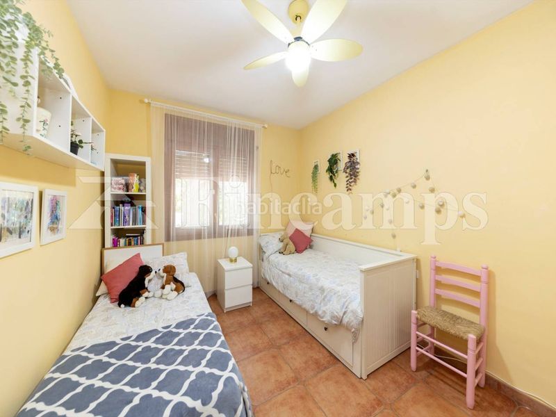 Foto 0ab310b3-0bd3-4463-958d-c5f78ce9a506. Casa amb calefacció aparcament piscina a Bellaterra