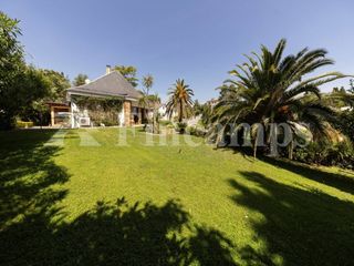 Casa  Calle sardanista serra. Espectacular casa cerca de fcg