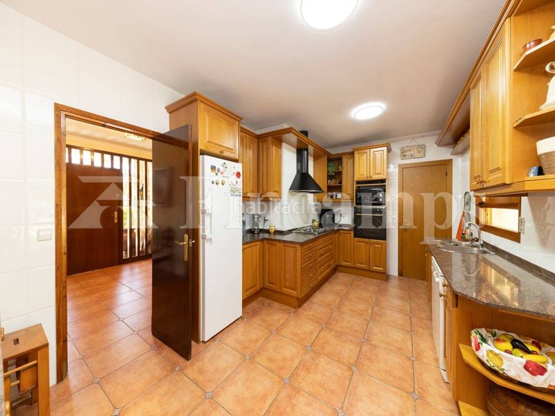Foto a092429d-7a91-4e6f-a3cf-e1fe5819d040. Casa amb calefacció aparcament piscina a Bellaterra