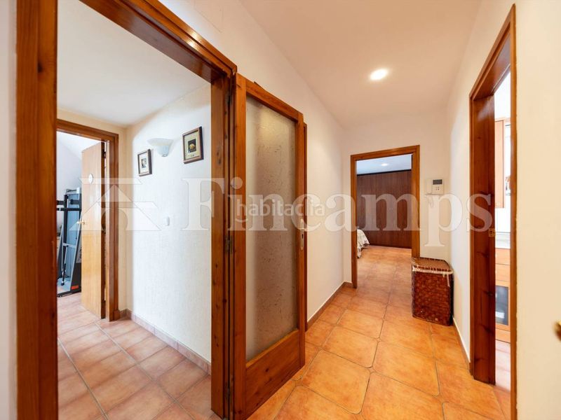 Foto cb6a8763-03fa-4397-87f3-846796a8ac5f. Casa amb calefacció aparcament piscina a Bellaterra