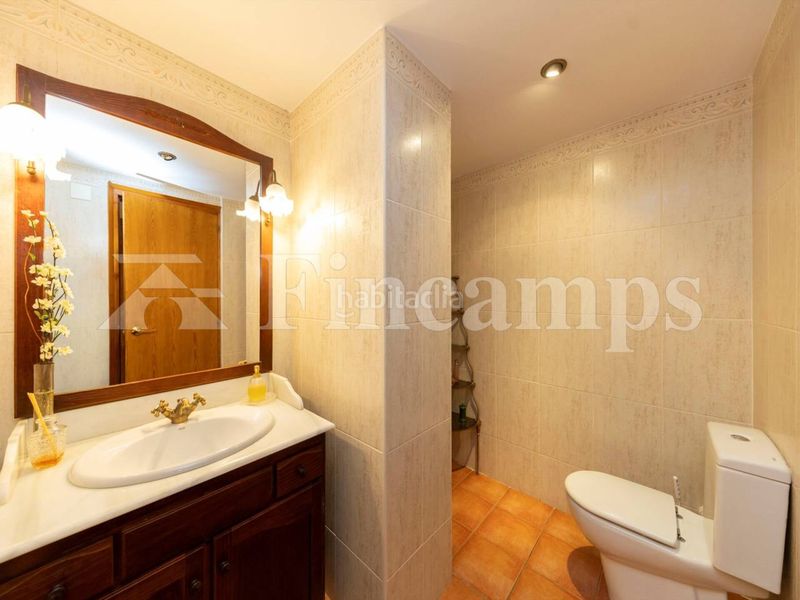 Foto cdf2d14c-c521-4a84-a618-21b94944c305. Casa amb calefacció aparcament piscina a Bellaterra