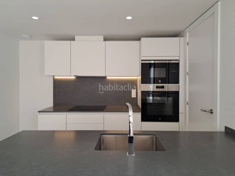 Foto 7e16bff2-a7d7-42cb-a601-d367ddf97e6e. Rent flat with heating parking pool in Centre Sabadell