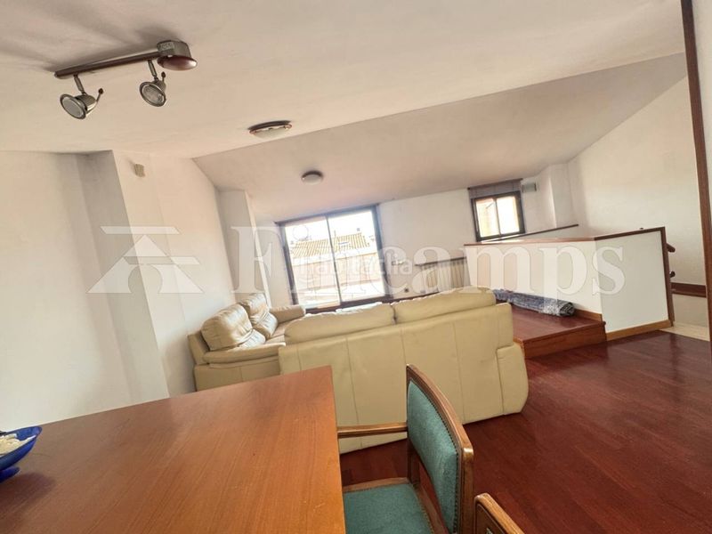 Foto 019530a5-d7aa-47e1-9d45-d287c28acdd6. Casa amb calefacció aparcament a Centre Sabadell