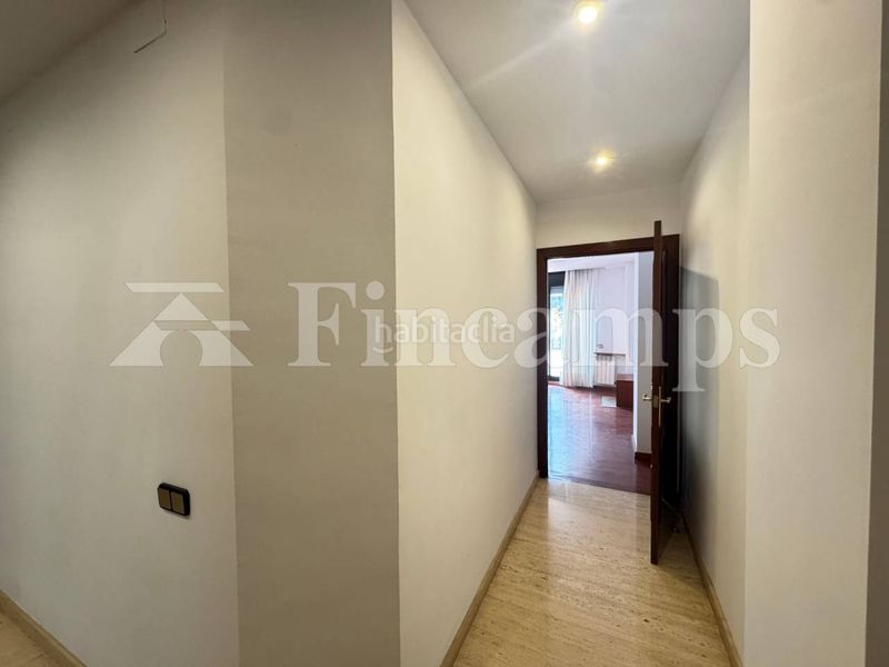 Foto 6c7f9756-957e-4172-b493-9859342cfde2. Casa amb calefacció aparcament a Centre Sabadell