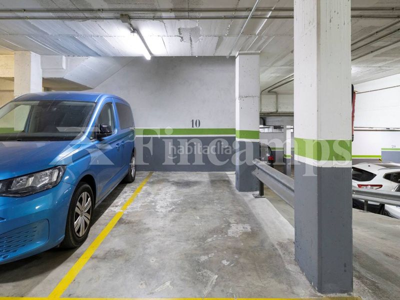 Foto dfd9fa27-8605-4524-a07f-9d48418a73fd. Pis amb aparcament piscina a Centre Sabadell