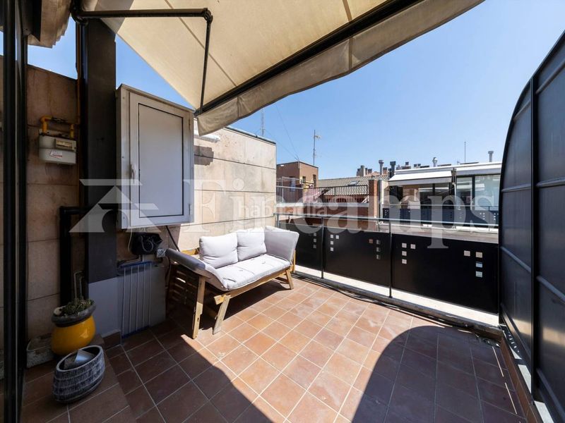 Foto 8de5a21a-1337-43bf-9a26-38a6bd36339c. Casa amb calefacció aparcament a Centre Sabadell