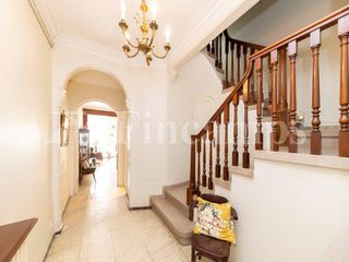House  Calle huesca. Casa en venta en centre08201