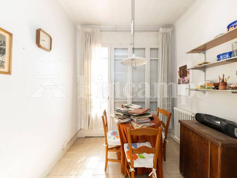 Foto f66dca5c-94f4-4287-a22f-cfb250099b81. Casa a Centre Sabadell
