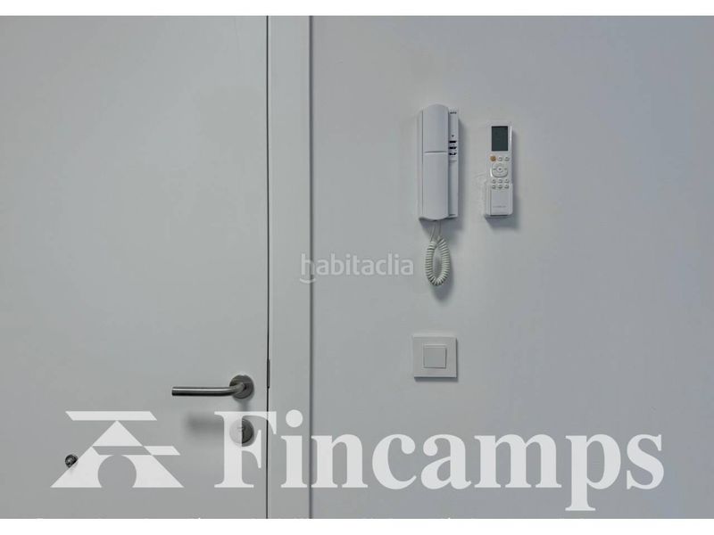 Foto f69eed8d-a0f2-4e31-89f1-ff0042425ec6. Affitto ufficio con riscaldamento in Centre Sabadell