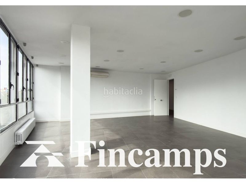 Foto 70a3a850-3d5b-4824-879a-7a1925fc9e1a. Affitto ufficio con riscaldamento in Centre Sabadell