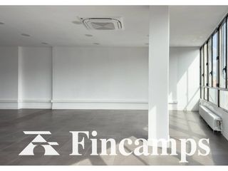 Rent Office space  Calle les valls. Oficina recién remodelada en alquiler
