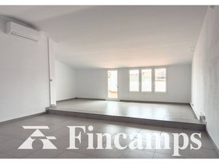 Affitto Ufficio in Calle unio 38. Oficina con terraza de 50m