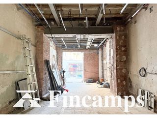 Business premise in Avenida Onze de Setembre 11
