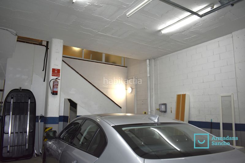 Foto 190c4b77-fcdb-4f0a-a561-f62d7fa944cf. Casa adossada amb xemeneia calefacció aparcament a Tiana